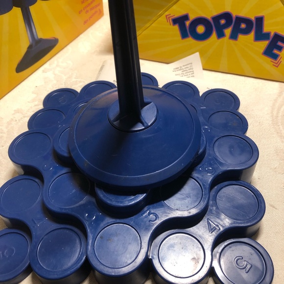 Topple Game 2-6 players, age 6 plus family game - Picture 5 of 10